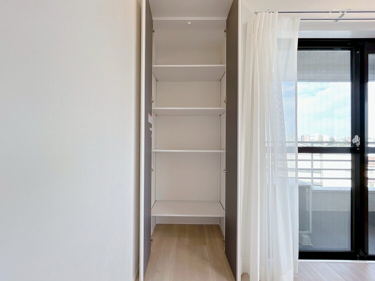 その他 家電やスーツケース、ストック品など何でも片付く嬉しい空間です。