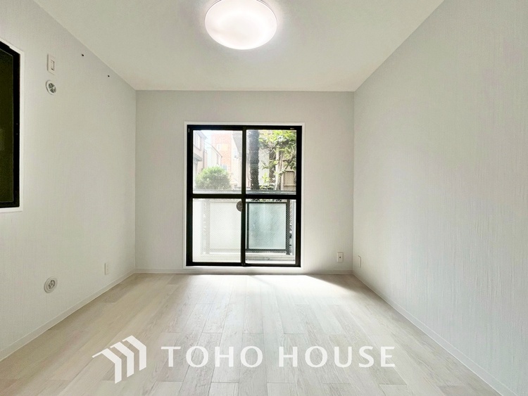 内装 【PRIVATE ROOM】◆快適◆な暮らしに不可欠な収納スペース。快適さとともに思い出も詰まっていく。