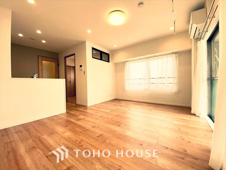 内装 【LIVING】◆Sunshine◆光が燦々と入り、いるだけで気持ちいい。「開放的でゆとりあるお部屋です。」