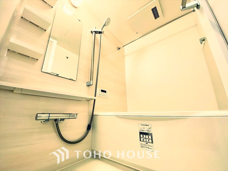 風呂 【BATHROOM】◆プライベートな空間◆simpleだからrelaxできるんです。こころもからだもキレイさっぱり。