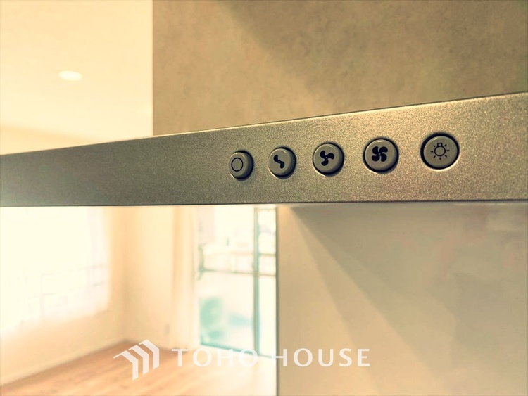 その他 【KITCHEN】◆開放的◆後片付けが楽なシステムキッチン。収納スペースの充実！