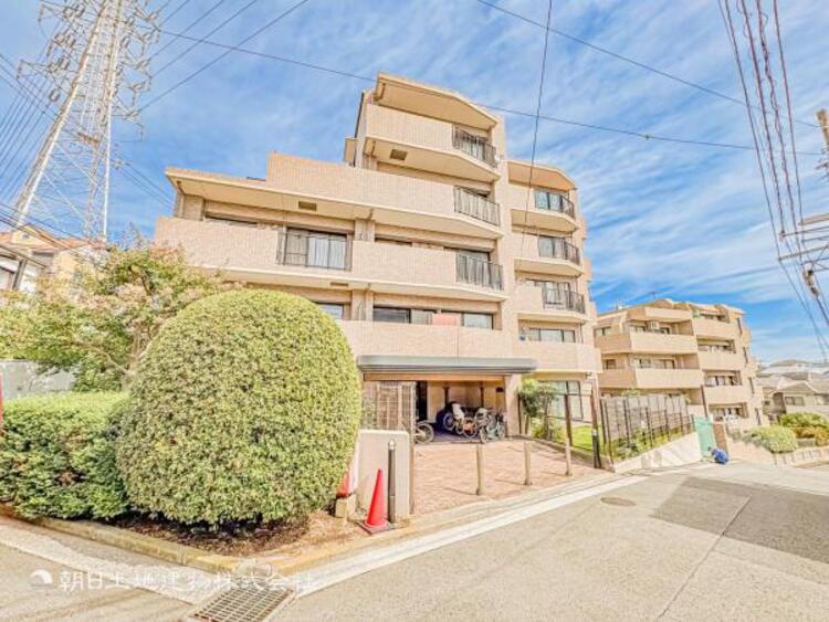 外観 空を広く感じる。緑が多いゆったり感のある安心の住環境です！！潤いのある環境でホッと生活できそうです！おしゃれな雰囲気や自然の潤いがあり、親しみやすさと個性を！街に新たな価値をもたらし続けてくれます！