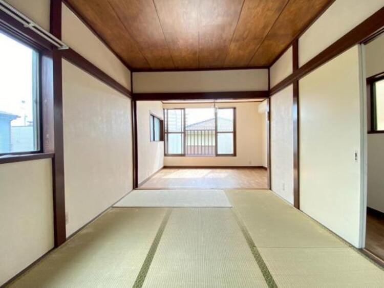 居間 【2025年10月撮影】