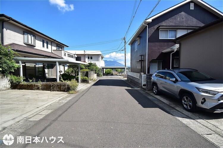 外観 【前面道路】北向きの前面道路幅は約6ｍ！