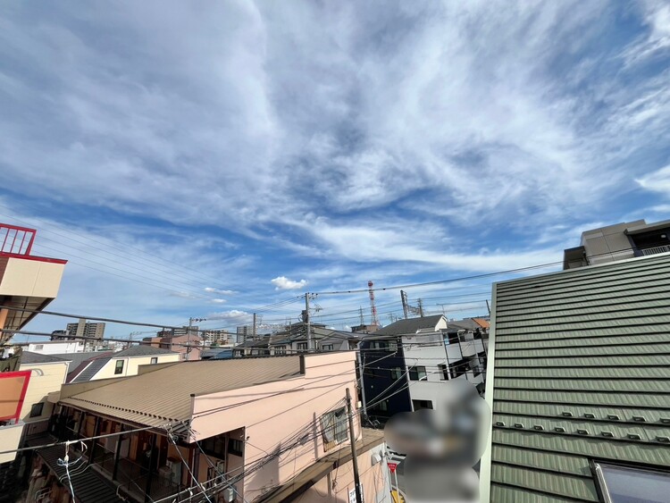 バルコニー 頬をなでる、優しい風を感じることが出来ます。