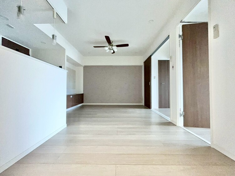 居間 豊かな居住性と、安心感を満たすクオリティが見事に調和した住空間。