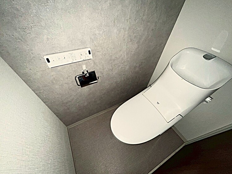 トイレ 暮らしの中のさりげないひとときの快適さにも、こだわりを、持って設備を配しております。