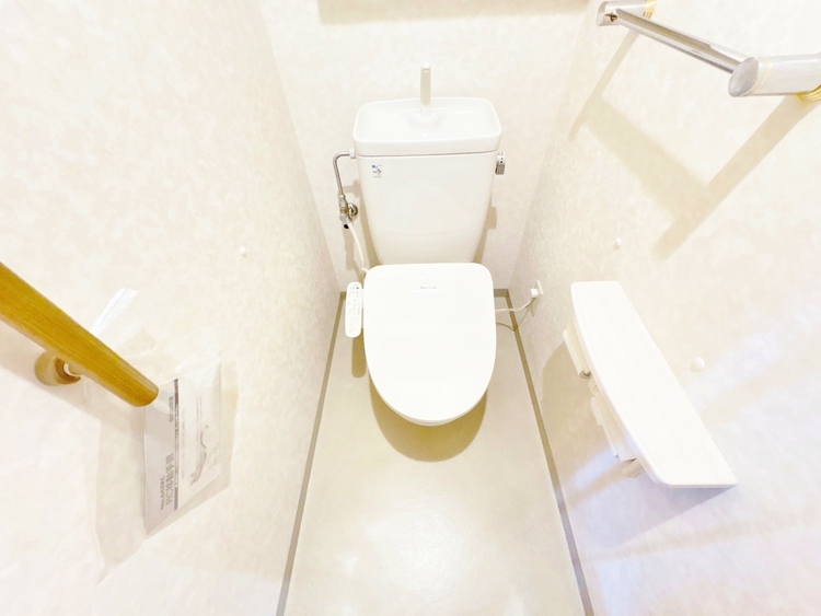 トイレ 暮らしの中のさりげないひとときの快適さにも、こだわりを、持って設備を配しております。