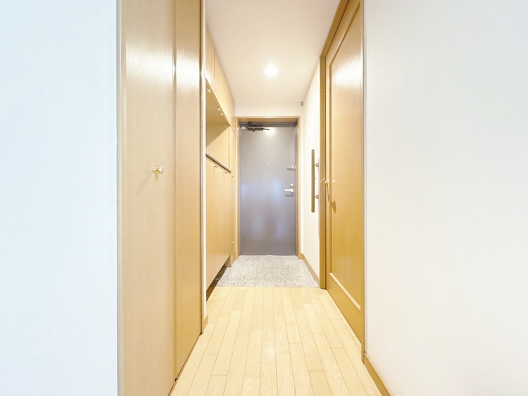 玄関 シューズボックスを完備した玄関です。