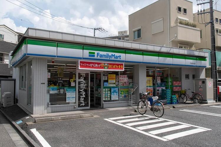 周辺 ファミリーマート千住あずま店