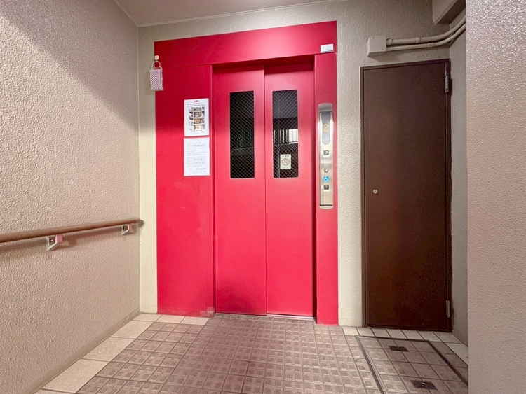 その他 エレベーターの管理も、きちんと行き届いてます。