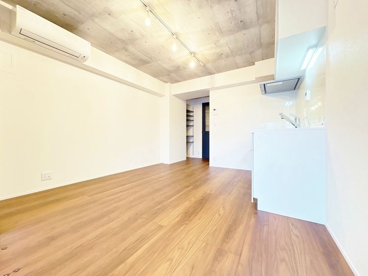 居間 豊かな居住性と、安心感を満たすクオリティが見事に調和した住空間。