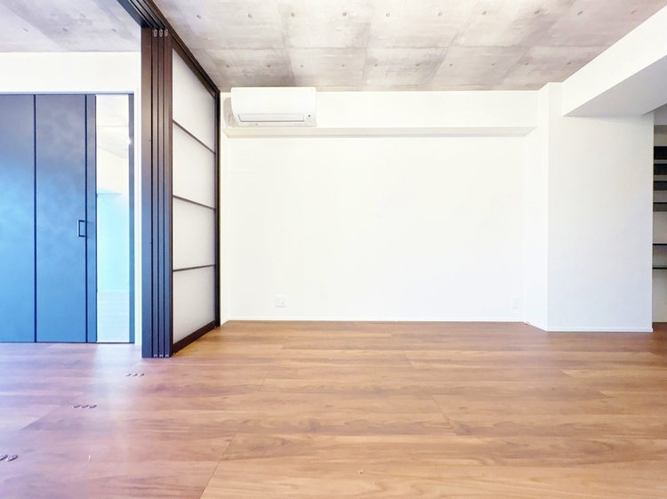 居間 過ごす時間が、たくさんの思い出として紡がれていく場所。