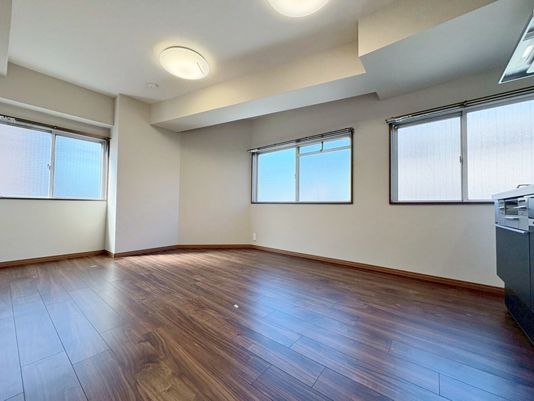 居間 豊かな居住性と、安心感を満たすクオリティが見事に調和した住空間。