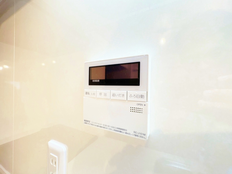 設備 見やすい画面で操作しやすい給湯パネルです。