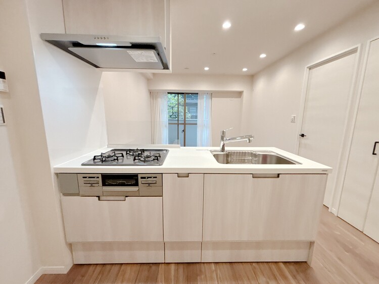 キッチン 洗練されたスタイリッシュなデザイン性と使いやすさを備えた仕様。