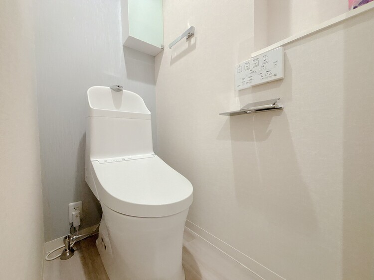 トイレ 暮らしの中のさりげないひとときの快適さにも、こだわりを、持って設備を配しております。