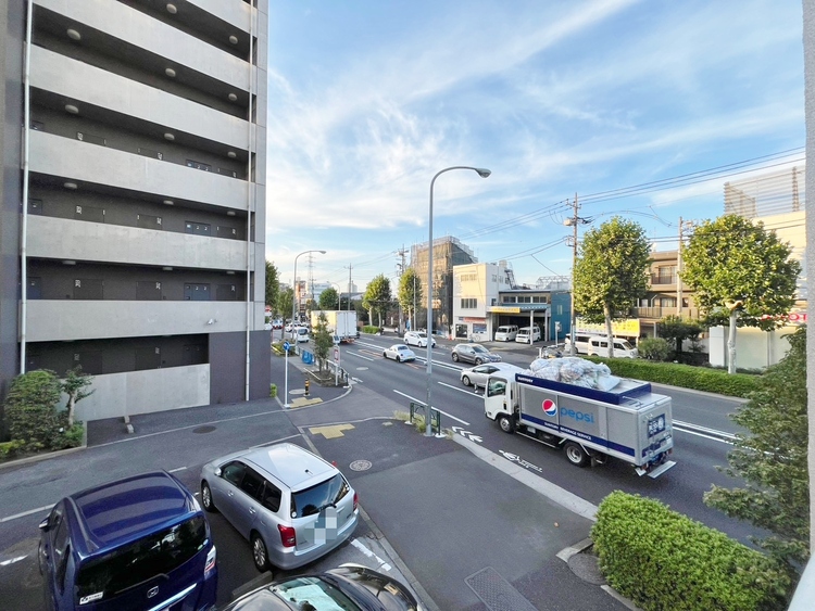 バルコニー 頬をなでる、優しい風を感じることが出来ます。