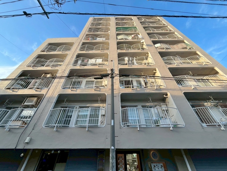 外観 ライフプランニングからローンまで、一貫してご説明させていただきます。お気軽にお問い合わせくださいませ。