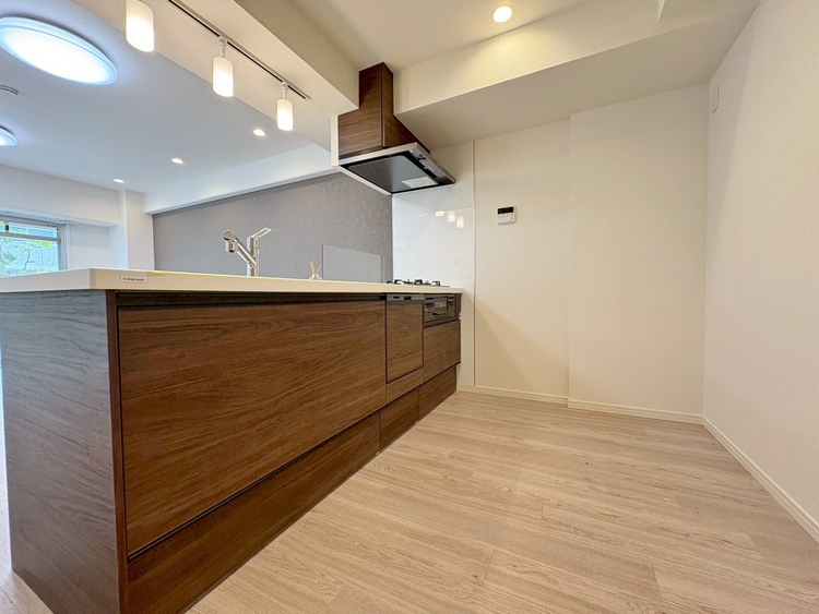 キッチン 洗練されたスタイリッシュなデザイン性と使いやすさを備えた仕様。