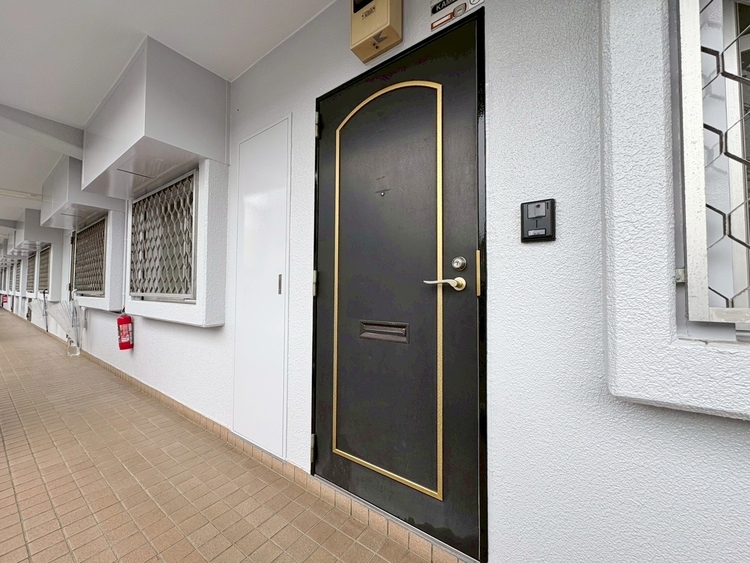 玄関 玄関を開ければ、そこは安らぎのご自宅。