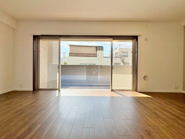 居間 豊かな居住性と、安心感を満たすクオリティが見事に調和した住空間。