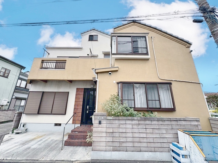 外観 資料には掲載していない情報が、現地にはたくさんあります。是非一度、現地をご確認ください。