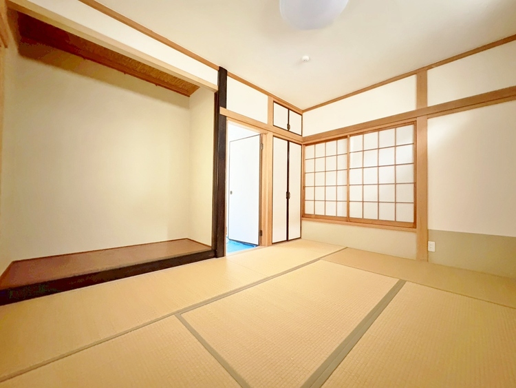 寝室 急な来客のおもてなしスペースや、ゲストの寝室としても活躍できる空間です。