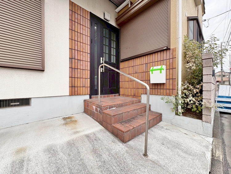 玄関 玄関を開ければ、そこは安らぎのご自宅。