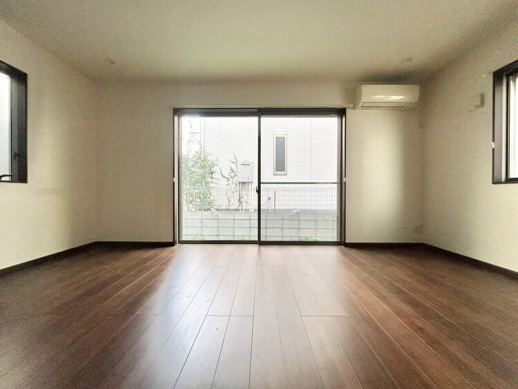 居間 豊かな居住性と、安心感を満たすクオリティが見事に調和した住空間。