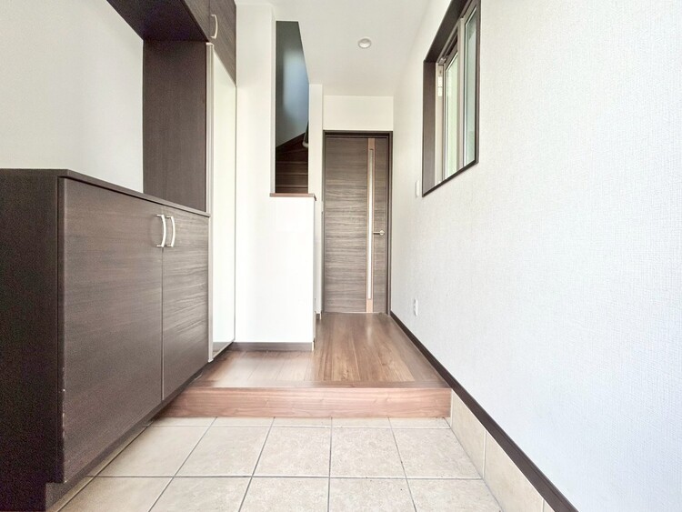 玄関 シューズボックスを完備した玄関です。