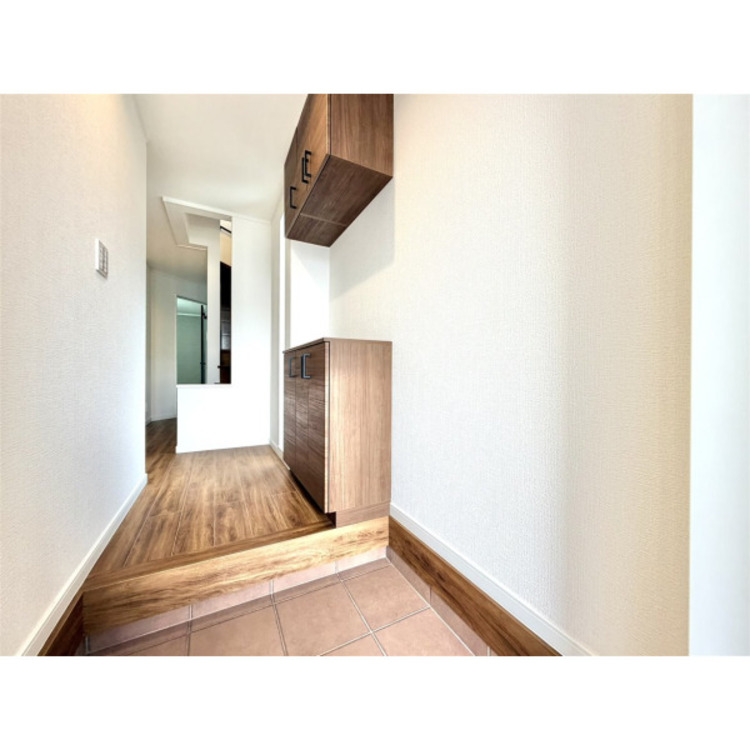 玄関 2025年10月撮影