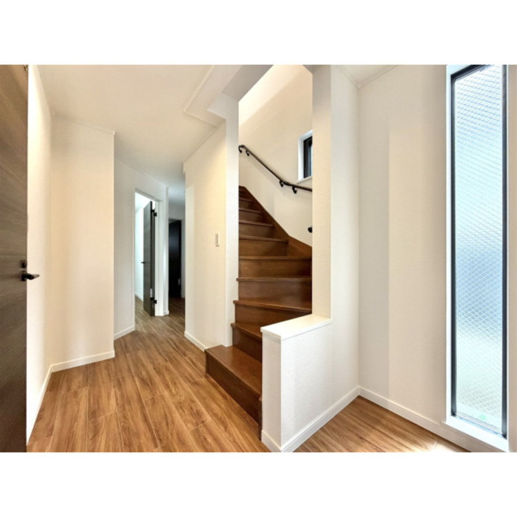 玄関 2025年10月撮影