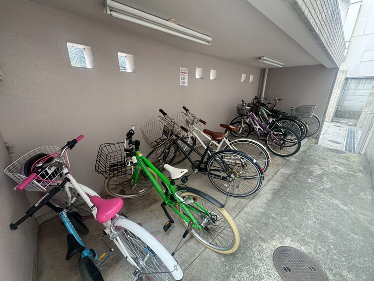その他 駐輪場も綺麗に整頓されています。※空き状況は都度ご確認下さい。