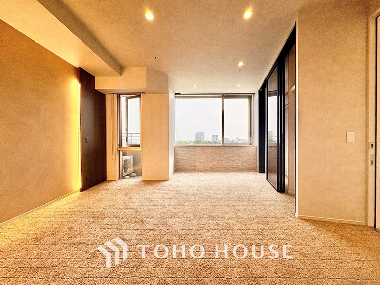 内装 【Breeze, green scent】澄み切った空気。移ろう季節の中、ゆっくりと流れる時間。幸せを噛みしめる穏やかな生活。