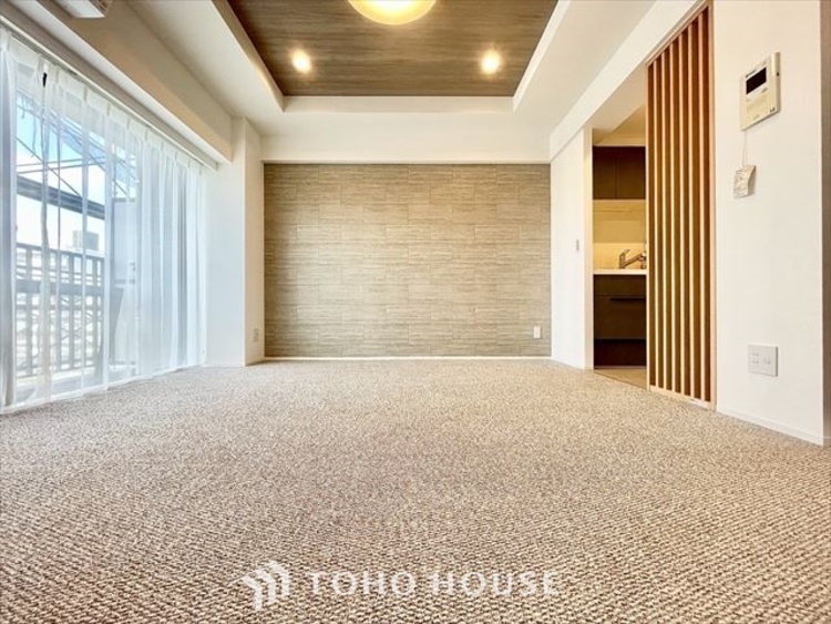 内装 【LIVING】◆眩い◆光が燦々と入り、家族の笑顔を照らす。「いつまでも続いて」と願う夢のような毎日がここにある。