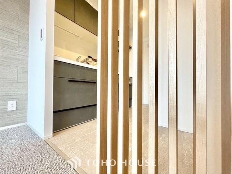 内装 【LIVING】◆simple is best◆無駄のない綺麗なつくりのリビングルームであなただけの暮らしを。