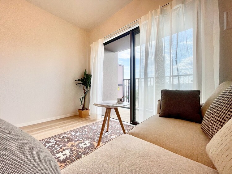 内装 【LIVING】◆住む喜び、楽しさ、感動◆を君と共有したい。いつまでもずっと家族を見渡せるこの広い空間で。