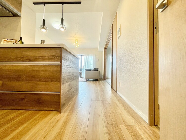 内装 【LIVING】◆simple is best◆無駄のない綺麗なつくりのリビングルームであなただけの暮らしを。