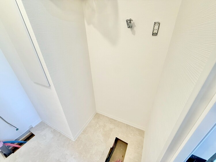 その他 十分な広さの脱衣所。