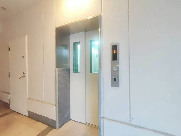 その他 エレベーター完備のため荷物が多くなっても安心。