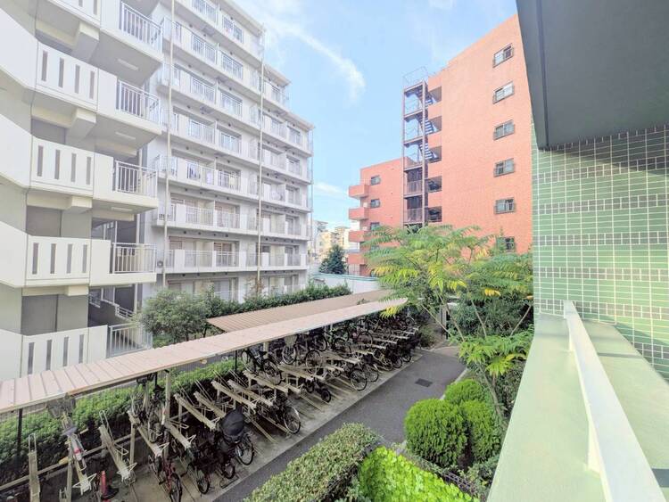 その他 眺望や窓からの景色が良いと、家で過ごす時間も快適です。