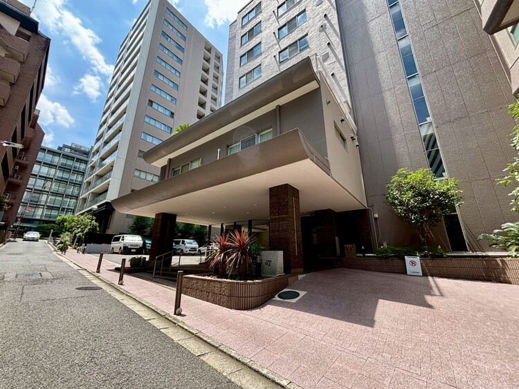 エントランス 上質感漂う玄関アプローチです。