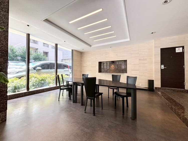 その他 館内は静寂な中が保たれており、管理が行き届いている印象を受けました。