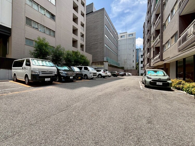 駐車場 【駐車場】駐車スペースが嬉しいですね。※空き状況は都度ご確認下さい。