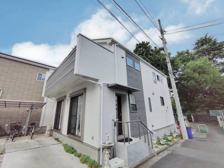 その他 飽きのこないシンプルモダンな外観です。