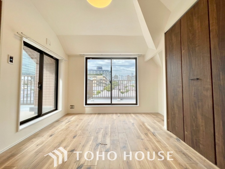 内装 【PRIVATE ROOM】◆快適◆な暮らしに不可欠な収納スペース。快適さとともに思い出も詰まっていく。