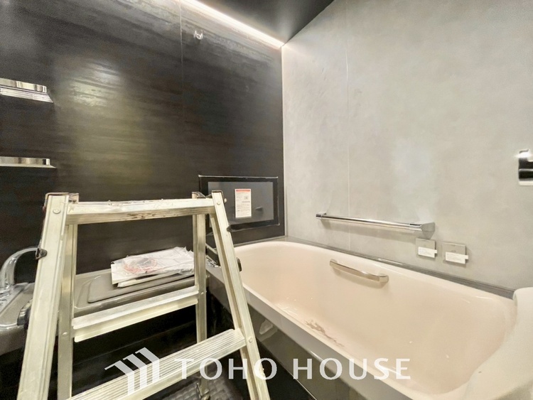 風呂 【BATHROOM】◆プライベートな空間◆simpleだからrelaxできるんです。こころもからだもキレイさっぱり。