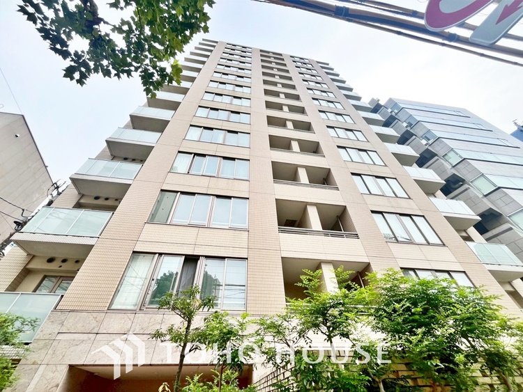 その他 【BALCONY】◆BLUE SKY◆自然の心地よさに包まれる。大開口の外に広がるのは爽やかな青空。