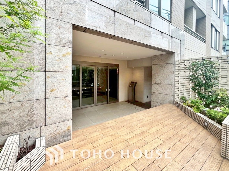 その他 【BICYCLE PAEKING LOT】◆駐輪場◆快適な生活には欠かせない自転車。開放的な駐輪場がございます。